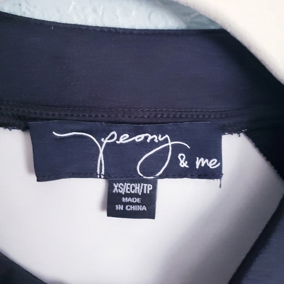 Peony & Me Floral Full Zip Mesh Side Top - Picture 5 of 8